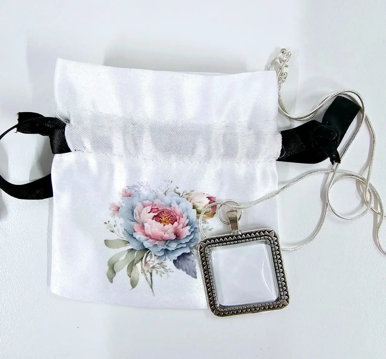 IMG-20230602-WA0098 Sublimation Blanks : Satin Bags