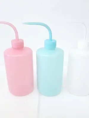 500ml Squeese withspout Snow Globe Consumables : Squeeze 500ml Bottle with long nozzle for Snowglobe Mixture