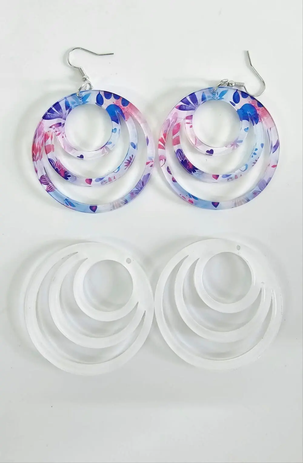 Circular Earrings EARR5a Laser Sublimation Blanks : (EARR5) 3mm Blank Subli Acrylic Circular Earrings + attachments