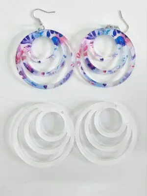 Circular Earrings EARR5a Laser Sublimation Blanks : (EARR5) 3mm Blank Subli Acrylic Circular Earrings + attachments