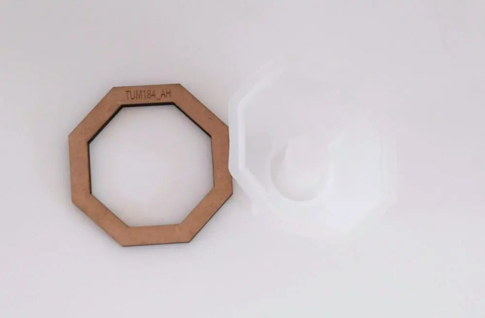 Resin & Epoxy : 4 Piece Oval Tray + Square Storage Container & Polygon Vase (TU184_AH) + Casting Support Jig for the Vase mould
