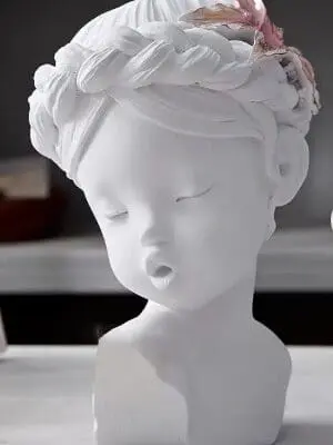 Silicone Mould : Pouting Girl Silicone Mould  (Code TUM_AH)