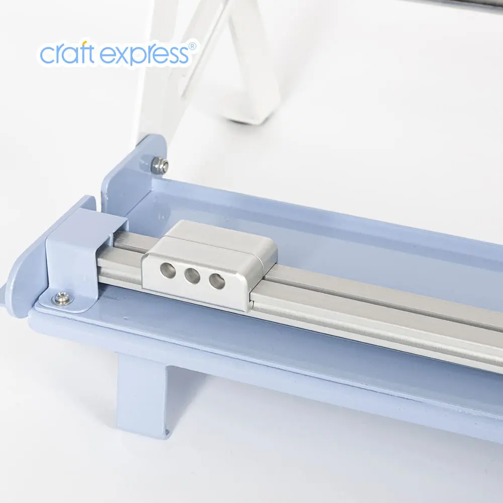CraftExpressCutter3 Craft Express : Craft Express Versatile Cutting Stand