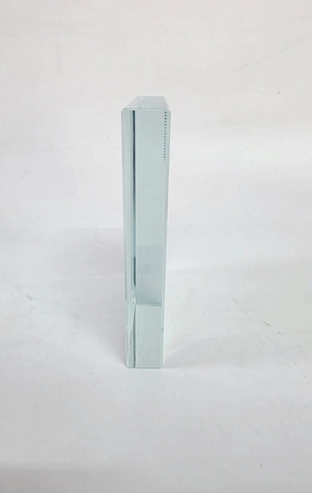 CG5 Sublimation Blanks : 2cm Thick Sublimation Crystal Glass (9 × 13 cm) – Premium Photo Block