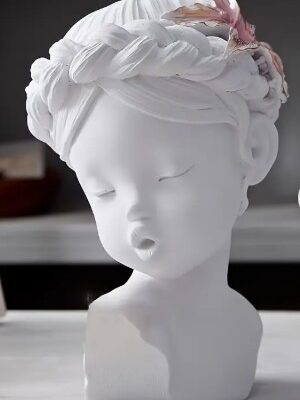 Silicone Mould : Pouting Girl Silicone Mould  (Code TUM_AH)